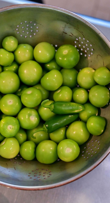 ¿Cómo integrar tomatillos a la cocina?